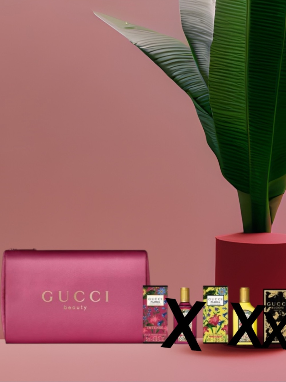 Gucci Beauty Large Red Cosmetic Pouch with Free Gifts 🎁